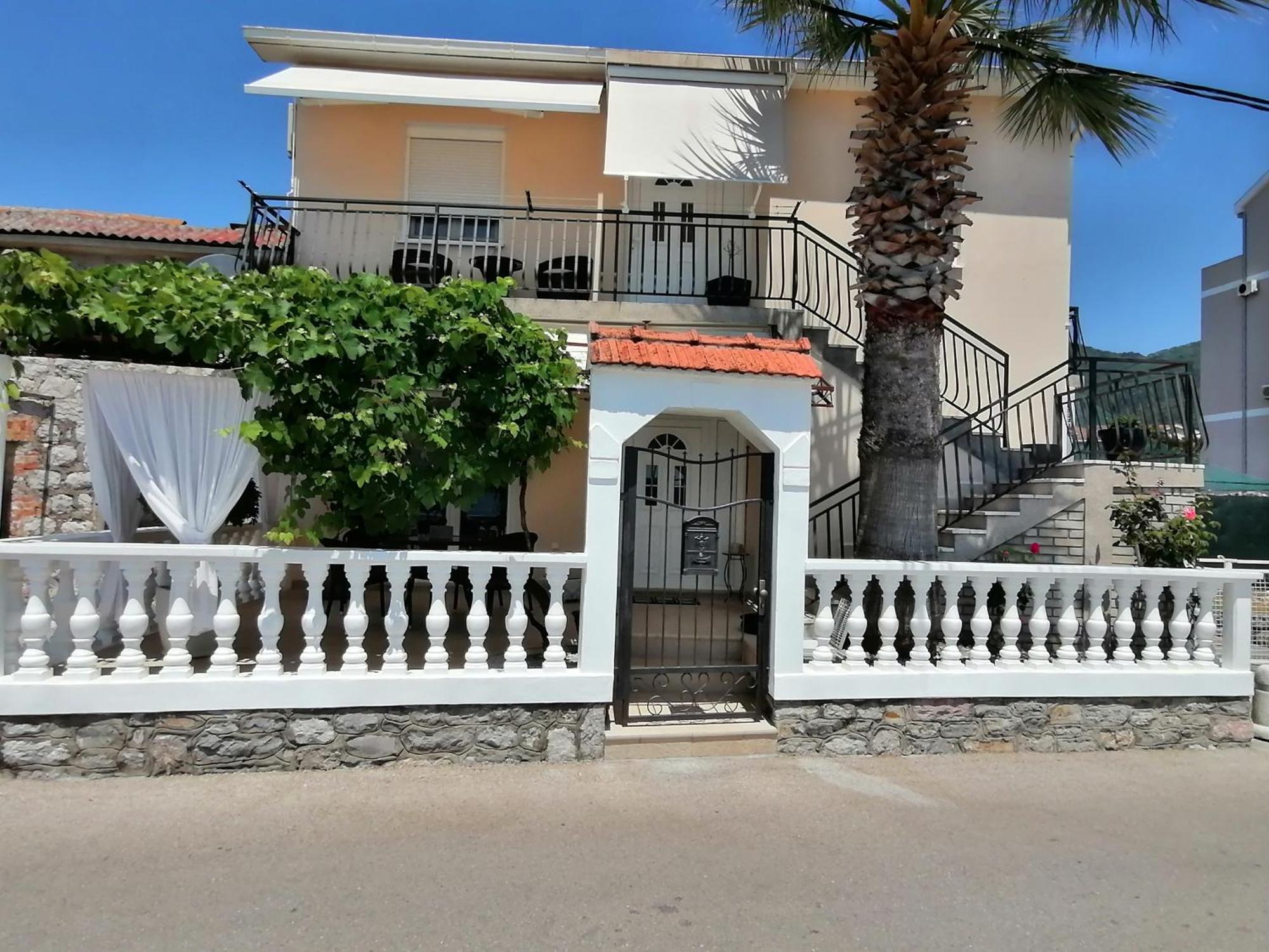 Apartment Casa Sul Mare Tivat Buitenkant foto